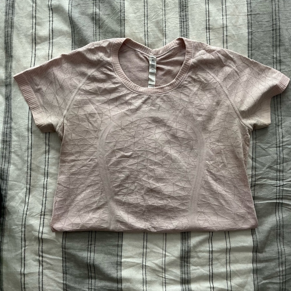 Lululemon Pale Pink Swiftly Tech Tshirt Sz 10